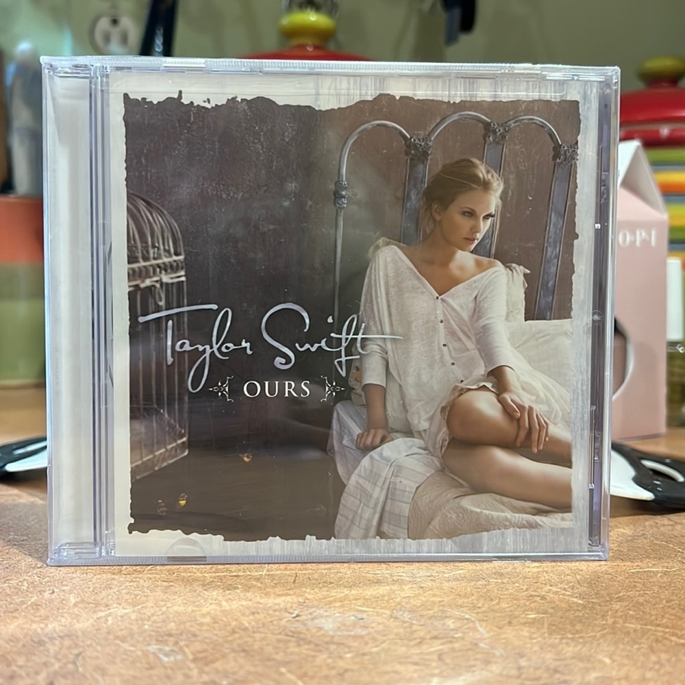 Taylor Swift “Ours” CD Single SEALED